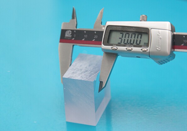 廠家教你如何正確對(duì)PC耐力板厚度進(jìn)行測量