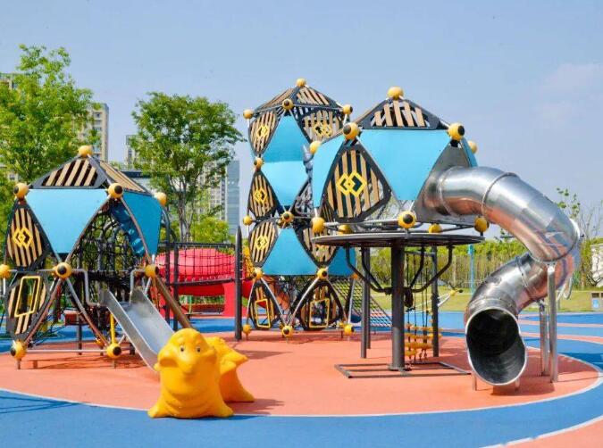 游樂場PC板走廊，PC板游樂設(shè)施裝飾