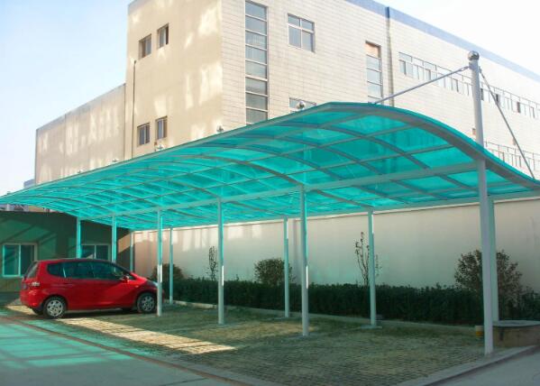 PC耐力板車棚雨棚多少錢一平方米？