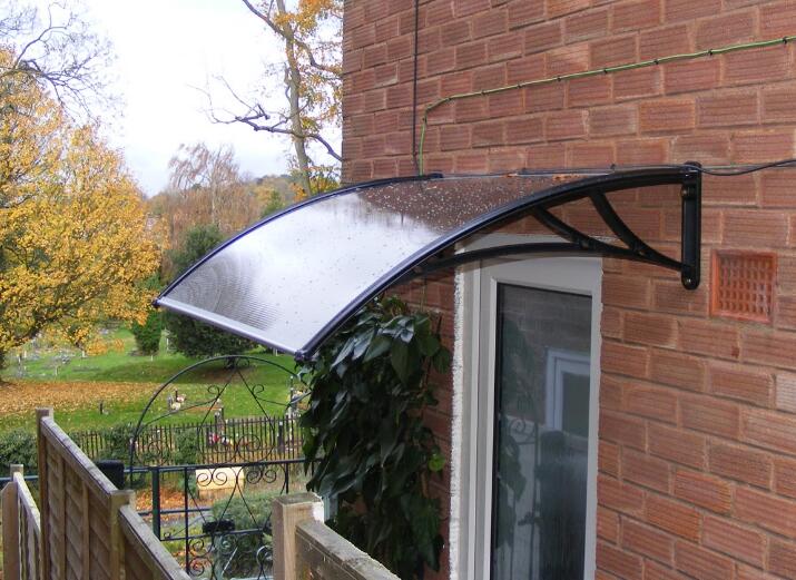 上海雨棚pc耐力板廠家  PC耐力板雨棚怎么樣？