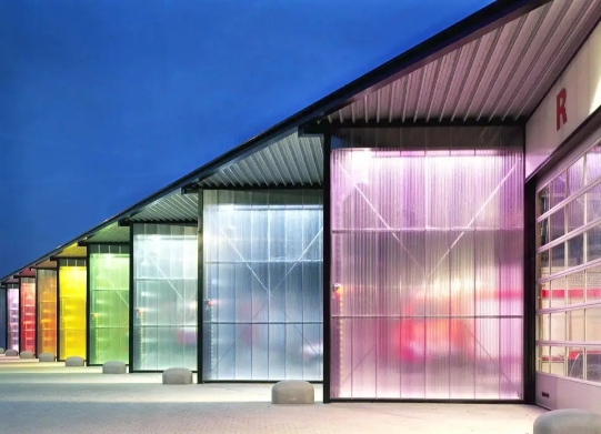 PC陽光板在裝修中的重要應(yīng)用